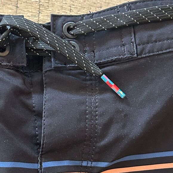 Quiksilver Swim 🏊 Board Shorts 🩳 🏄🏼‍♂️ Shorts Pocket Waist pulls - Picture 4 of 16